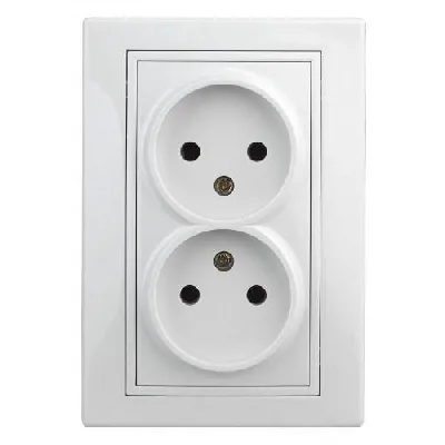 Розетка 2-м СП Plano 1-204-01 16А IP20 250В 2х2P бел. Intro Б0053904