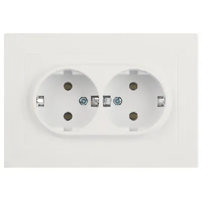 Розетка 2-м СП Accent 6-205-01М 16А IP20 250В 2P+E Schuko AL/CU бел. матов. Intro Б0063487