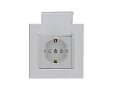 Розетка 1-м с крышкой Karea LINE STAR с заземл. жемчуж. Makel 86100029
